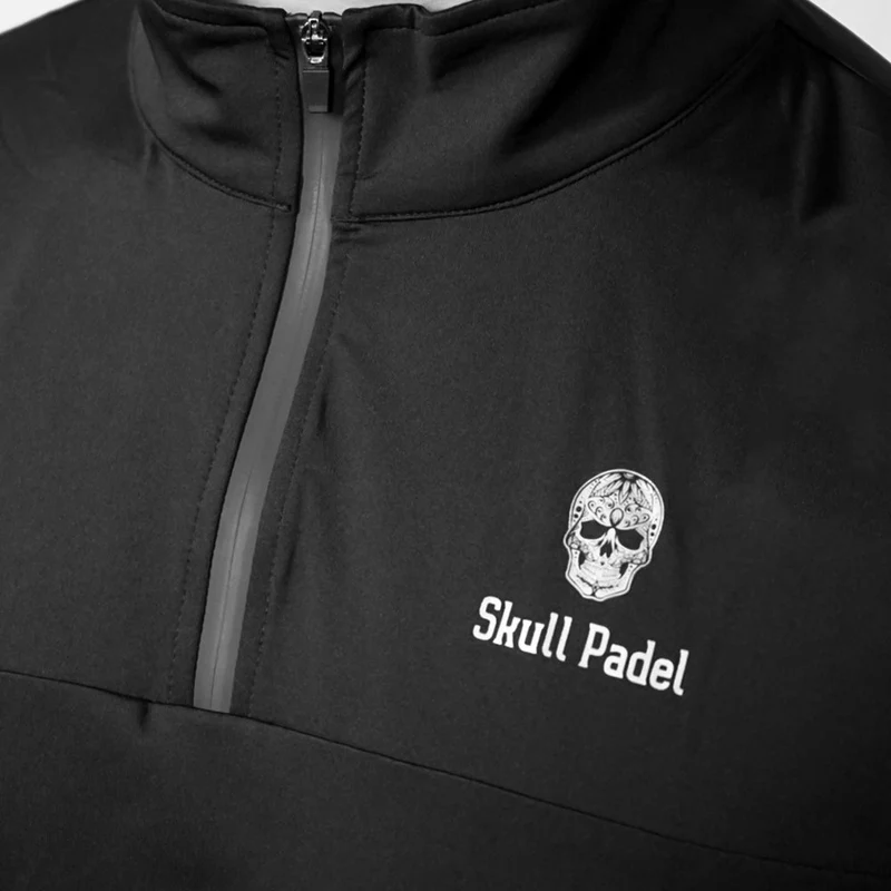 SKULL LONGSLEEVE - BLACK & WHITE