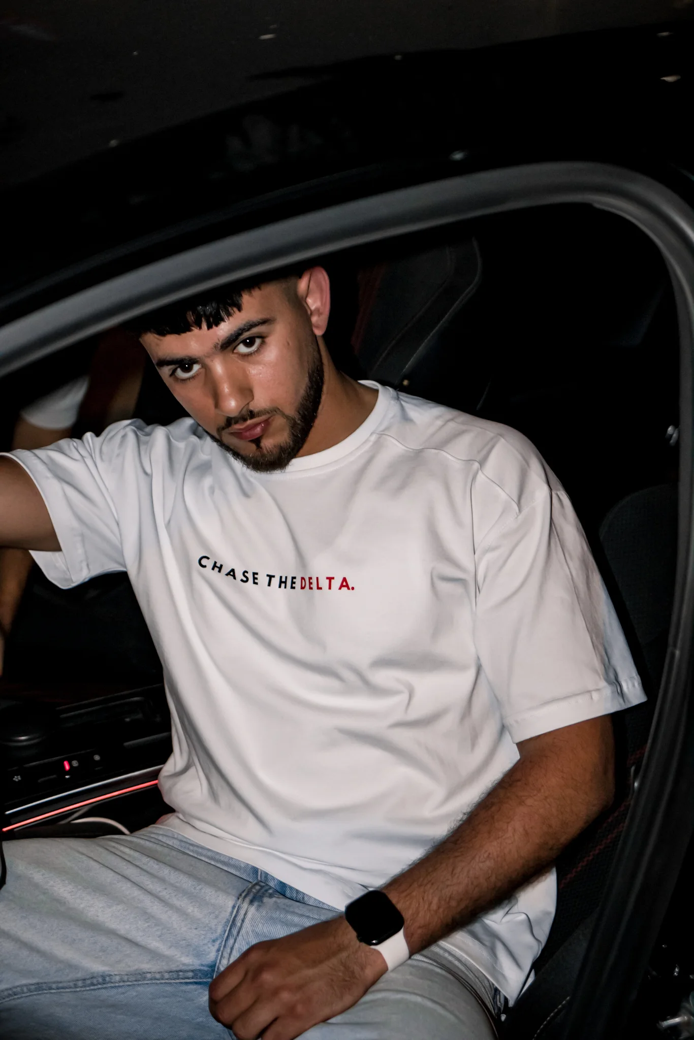 Chase The Delta. Oversized T-Shirt