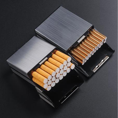 علبة سجائر معدنية أنيقة