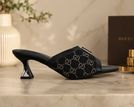 ✨️ صندالة كوتشي أناقة وراحة ✨️