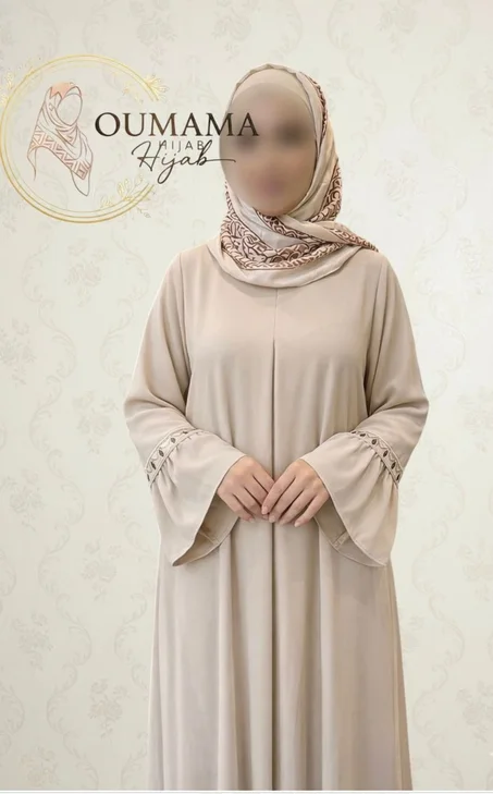 عباءة سلمى بتصميم عصري