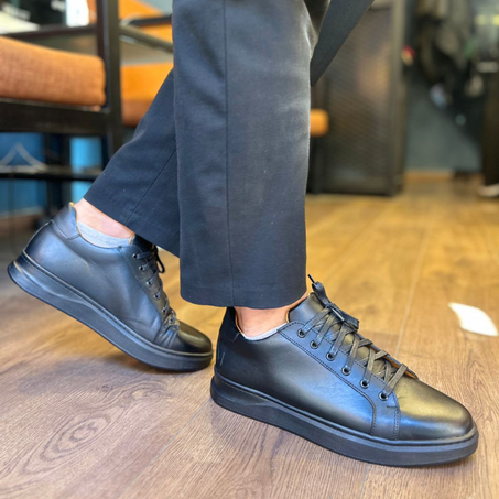 sneakers en cuir noir pour homme