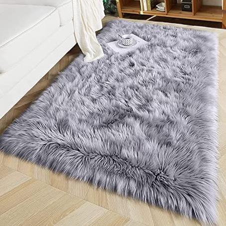 tapis fourrure 1M/170CM gris