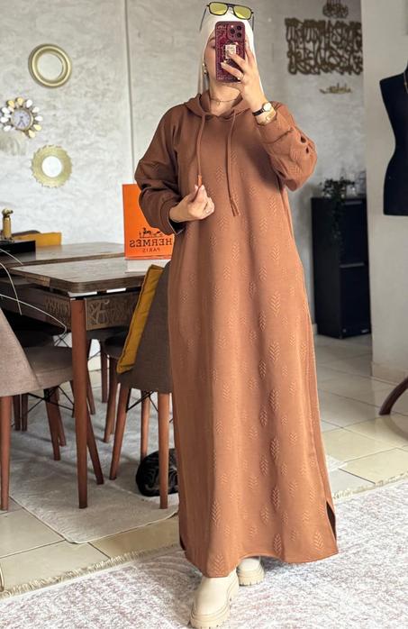 لبسة سبور أنيقة بالقب والسيور