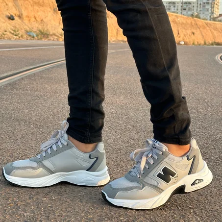 Model New Balance 520 Importation