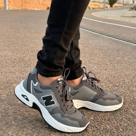 Model New Balance 520 Importation Gris Souris