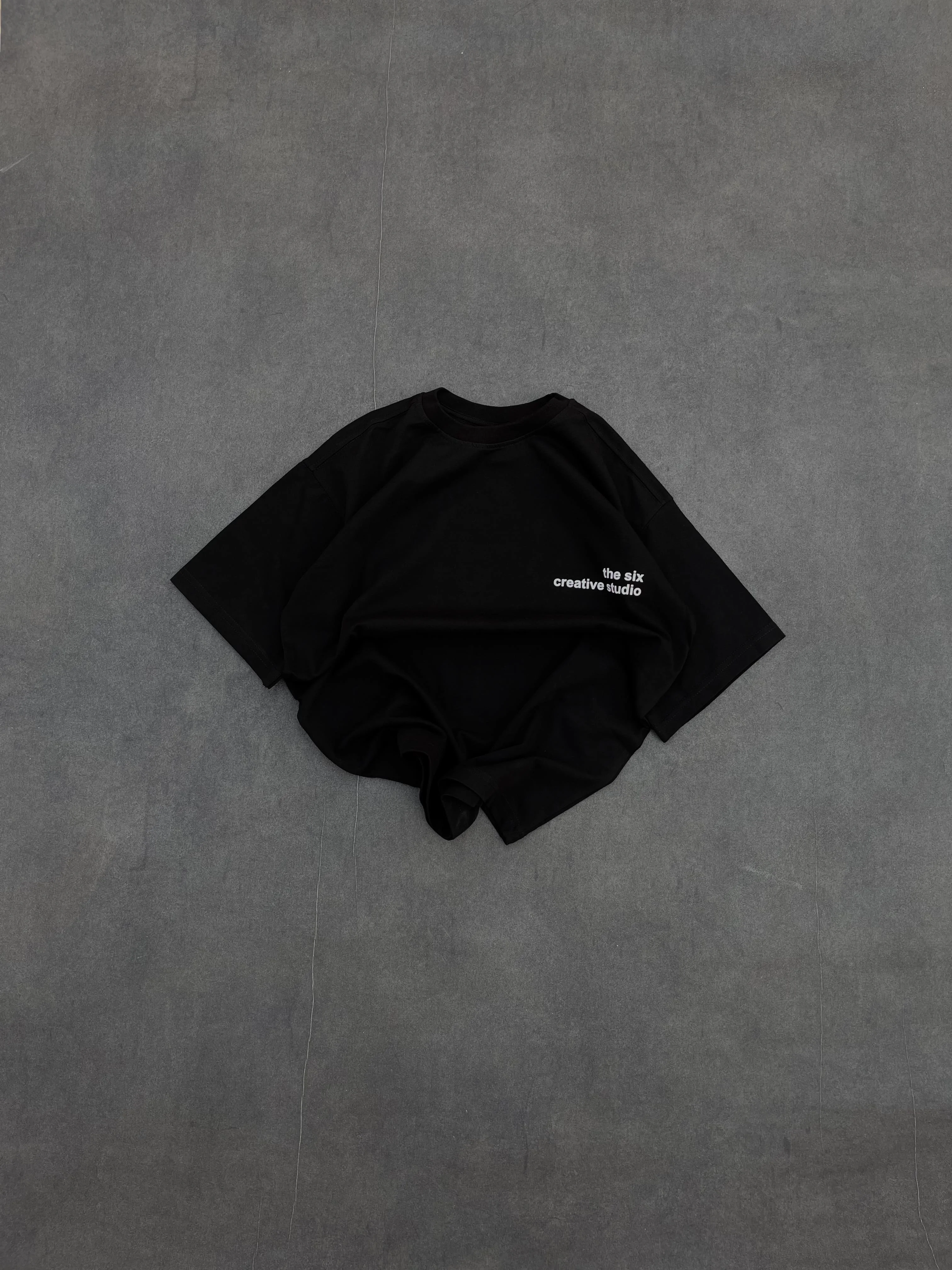 BOUNDLESS ART Black  Oversized Tee