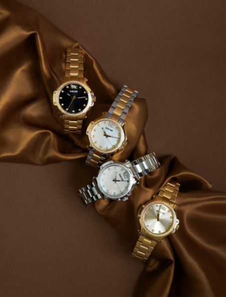 ساعة يد للنساء