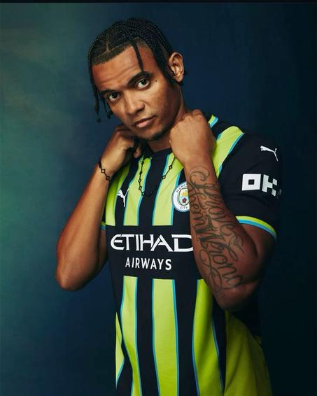 Manchester city away kit 2025