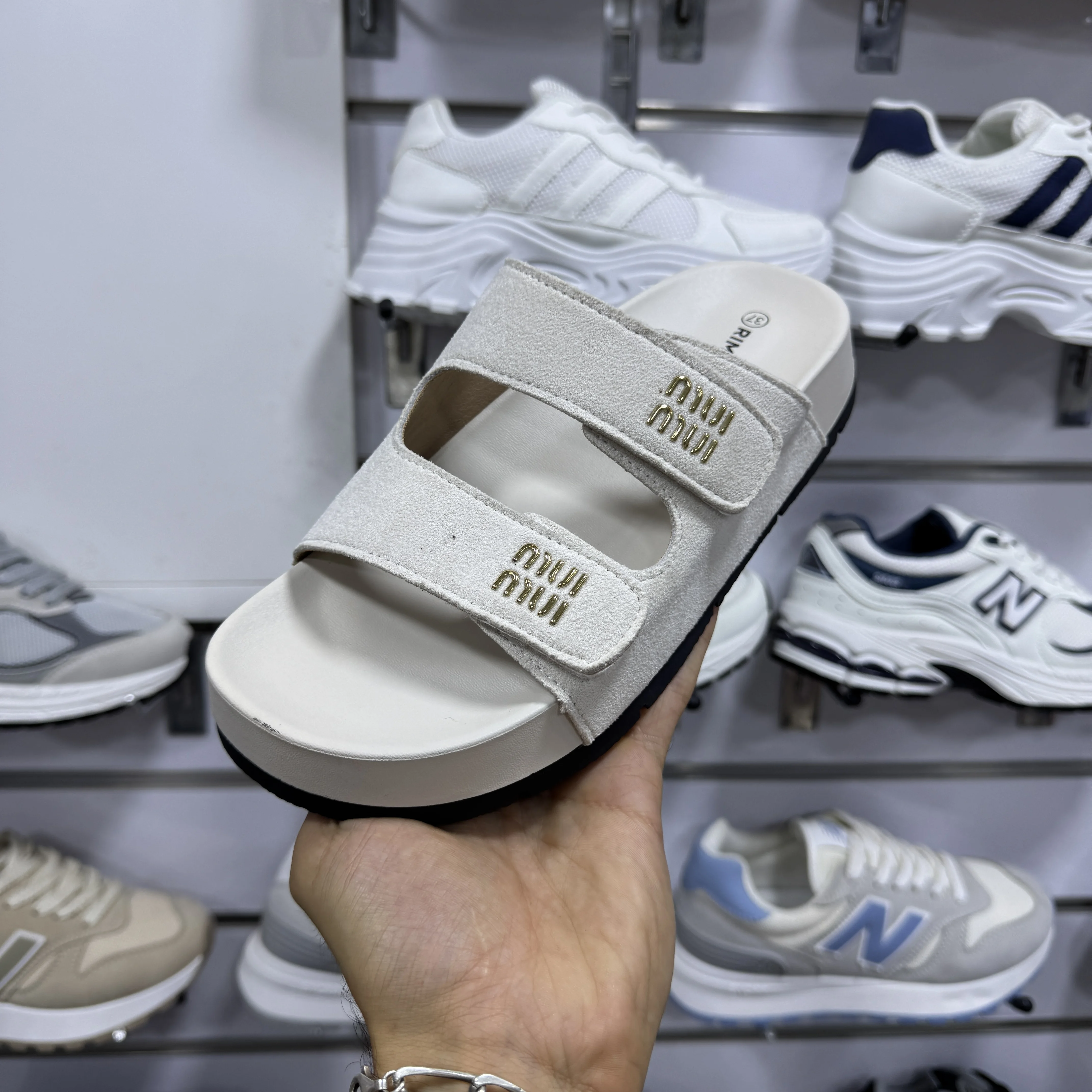 MIU MIU SANDALE