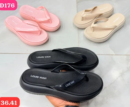 SANDALE Flip Flops Louis viavi