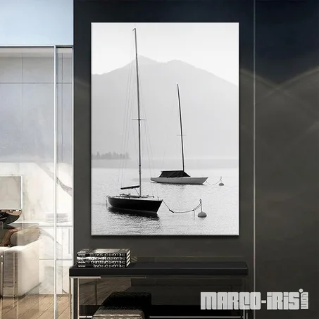 BLACK & WHITE SAILBOATS