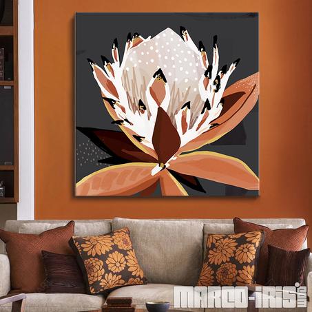 COMINO PROTEA FLOWER