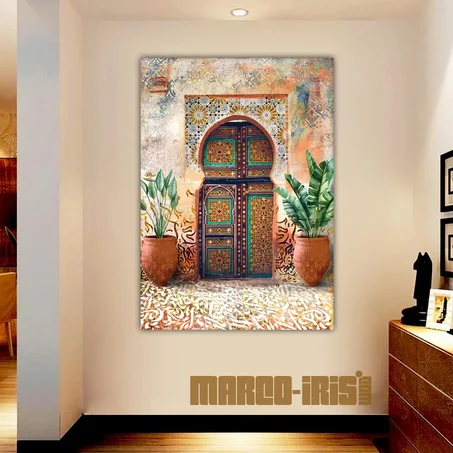 MOROCCAN TRADITIONAL DOOR