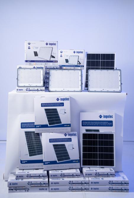 Projecteur solaire ingelec   بروجكتور الطاقة الشمسية أنجيليك ⭐️⭐️⭐️⭐️⭐️