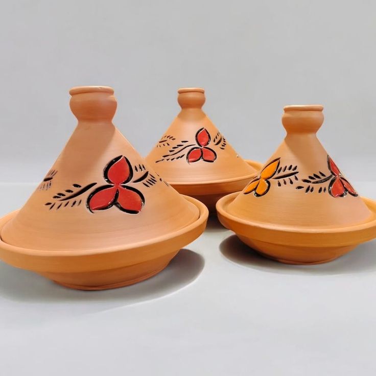 Ensemble de casseroles en poterie marocaine traditionnelle – 3 tailles différentes