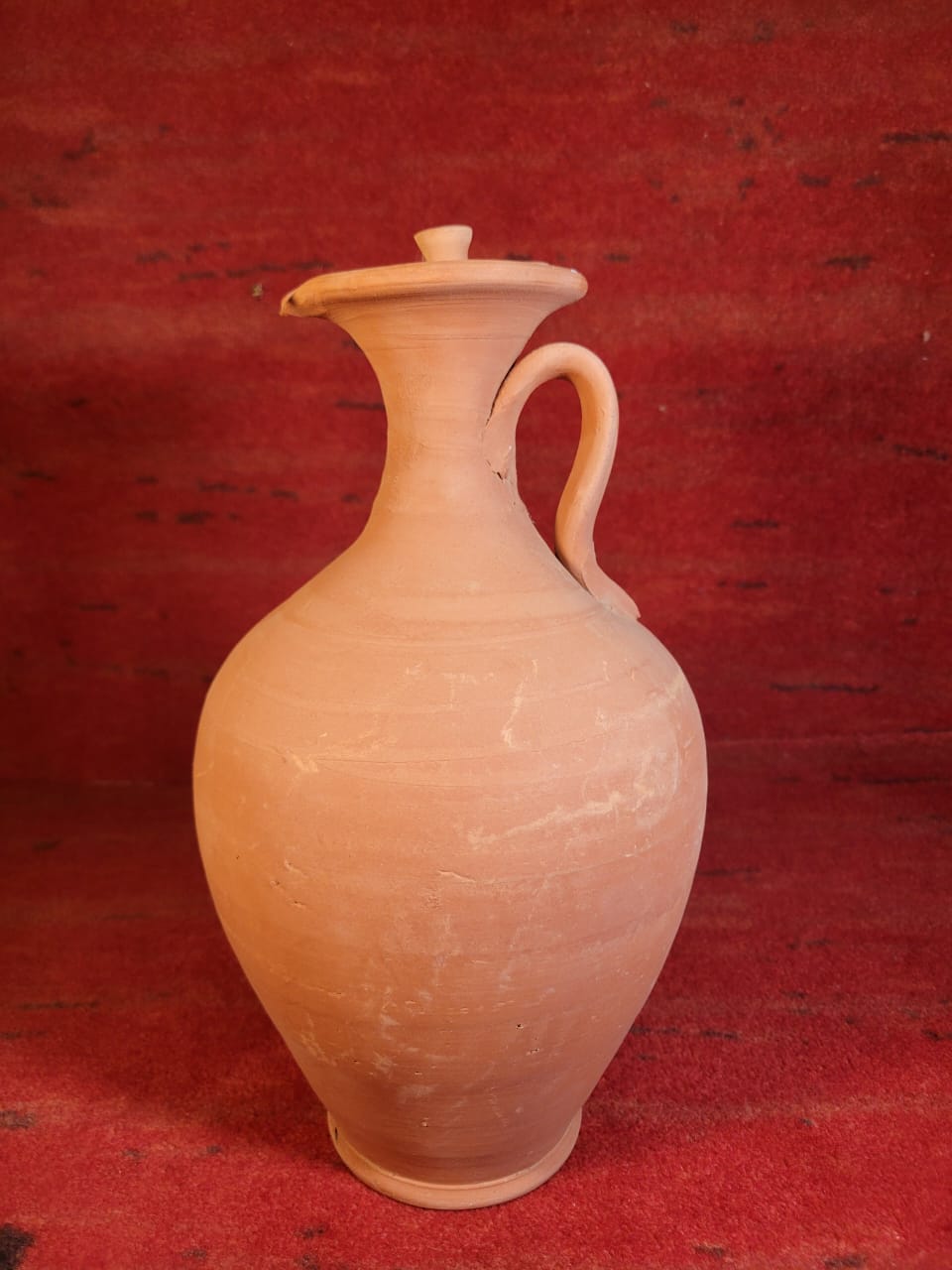 Cruche Traditionnelle en Terre Cuite avec Couvercle