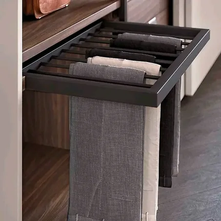 PORTE PANTALON COULISSANT