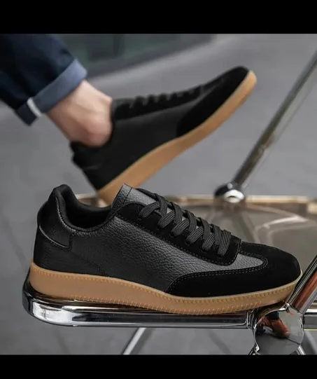 CHAUSSURES HOMME EN CUIRS