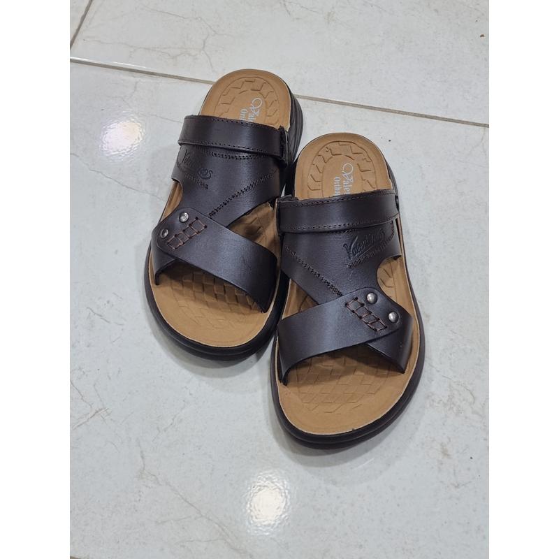 نعال رجالي فخم بتصميم عصري ومريح