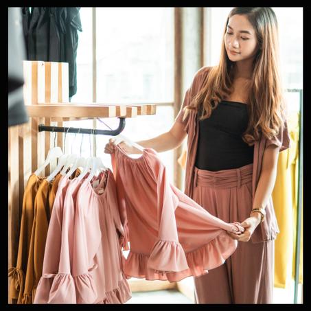 ملابس نسائية