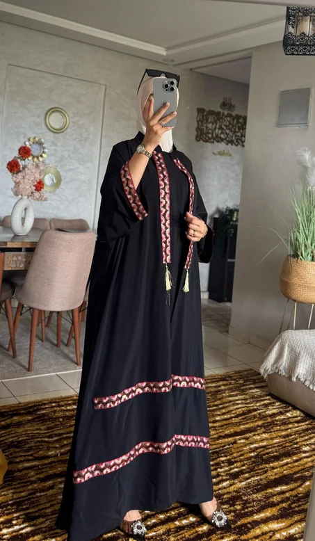 عباية 2 قطع أنيقة بثوب الكريب وفصالة مريحة 😍