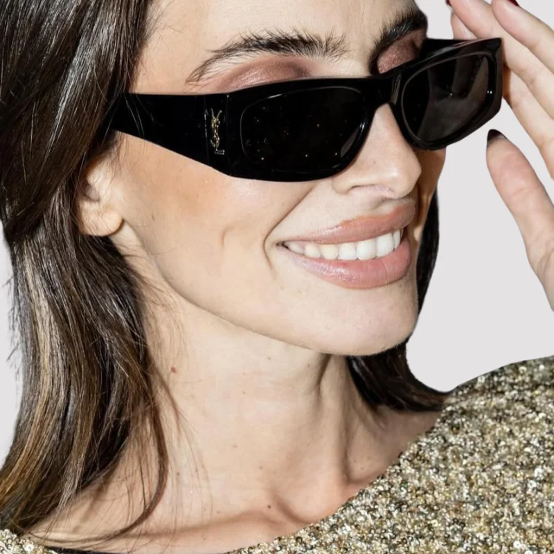 Saint Laurent Noir Signature