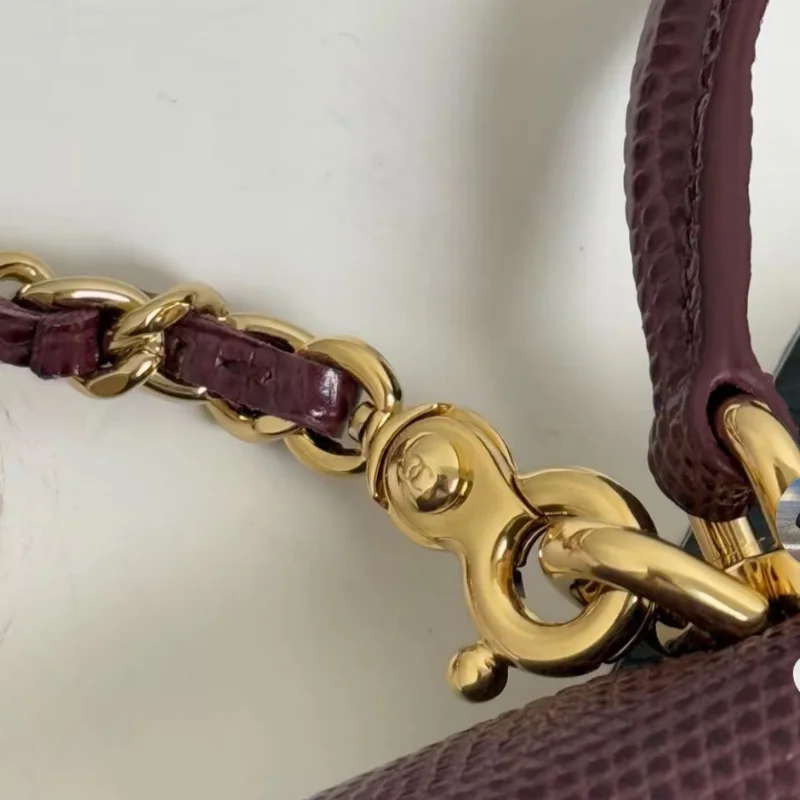 Chanel – Sac Signature Effet Lézard