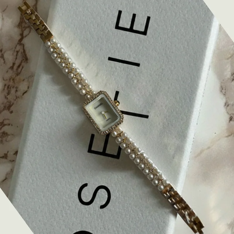 CHANEL  Élégance Perle Dorée