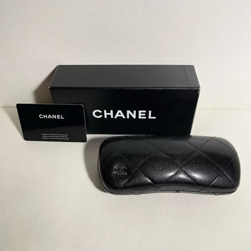 Lunettes CHANEL Élégance matelassé – Édition Signature