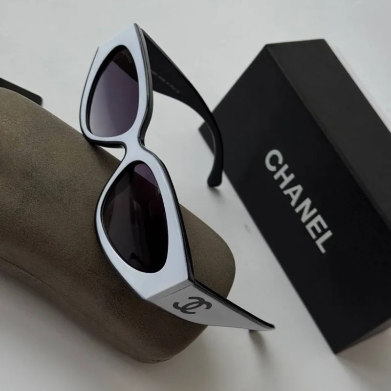 Lunettes Chanel Iconic Contrast Blanc & Noir