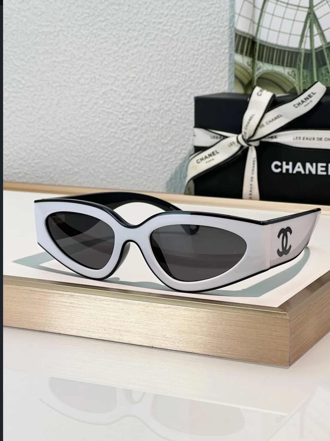 Lunettes Chanel Iconic Contrast  Noir