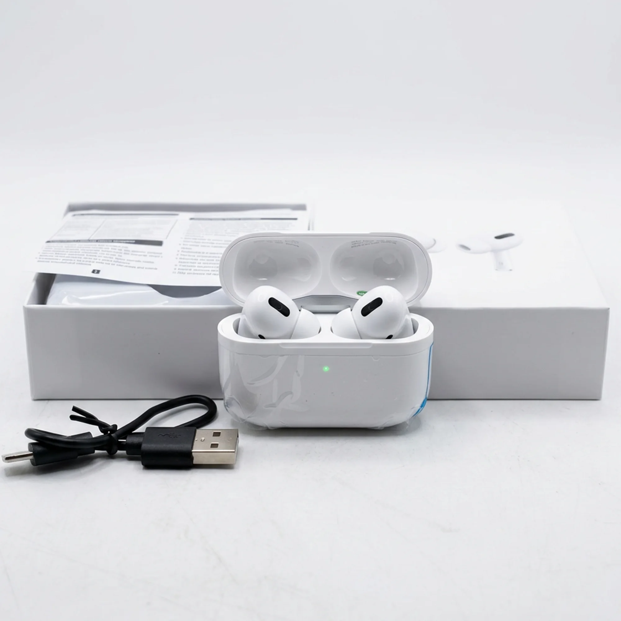 • سماعة AirPods