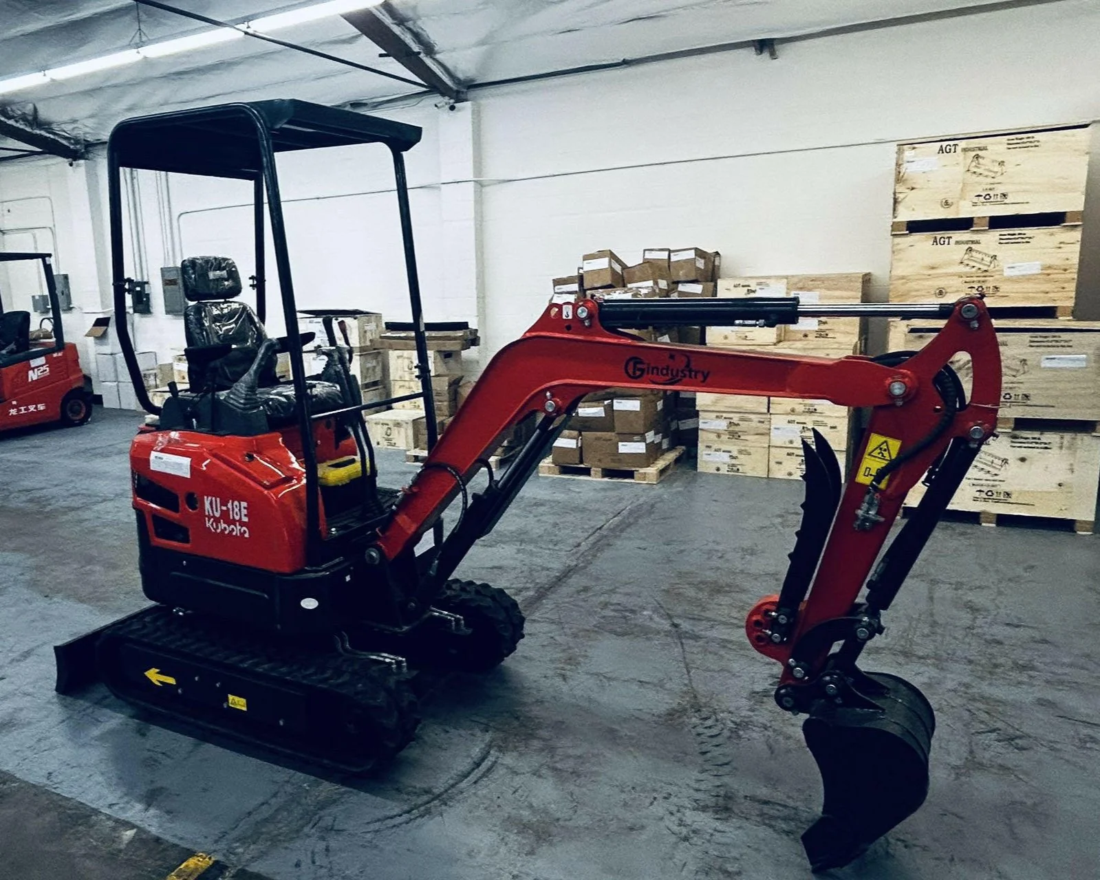 AGT KU-18E 1.8 Ton Mini Excavator with Kubota Engine | AGT-KU18E