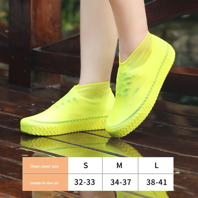 Couvre chaussure impermeable en silicone.
