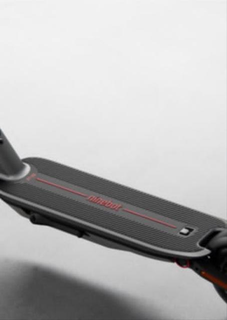 🛴 سكوتر كهربائي ذكي - انطلق بحرية، تحرك بثقة!