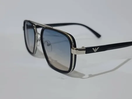 نظارات شمسية امبريو أرماني: الأناقة الإيطالية في كل نظرة