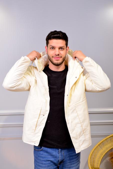 جاكيت تركي أصلي، صنعة معقولة بجودة عالية، خفيف وأنيق كيشد البرد وكيعطيك ستايل زوين. مناسب للخرجات اليومية