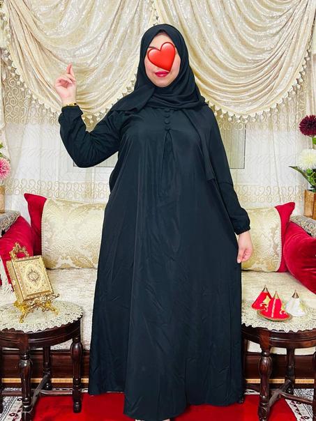 استمتعي بالبساطة والأناقة مع هذه العباية المصنوعة من أجود أنواع كريب 150 بتصميم واسع ومريح يضفي لمسة من الفخامة على إطلالتك اليومية .