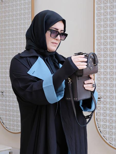 ✨ عباءة الأناقة العصرية ✨