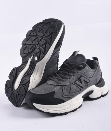 New Balance ref-812  🔥 حذاء رياضي عصري وعملي! 🔥 ✨ التصميم: مزيج مثالي بين الأناقة والراحة.