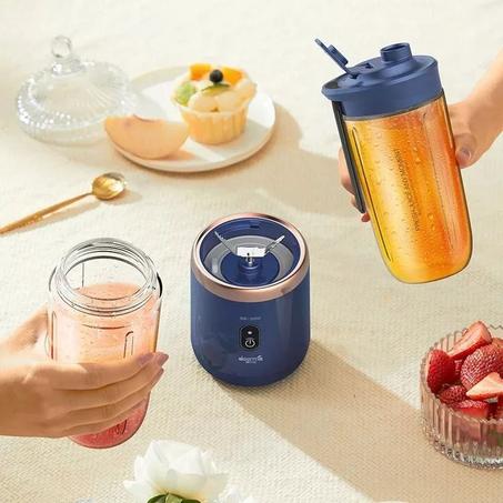 عصارة فواكه محمولة