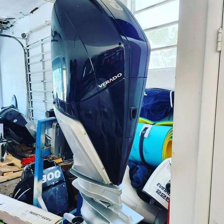 2019 Mercury 300XL V8 4.6L Verado outboard motor
