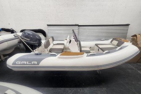 2025 Achilles HB-350DX Fiberglass RIB 11′ 6″ Boat with Yamaha 25 HP Motor