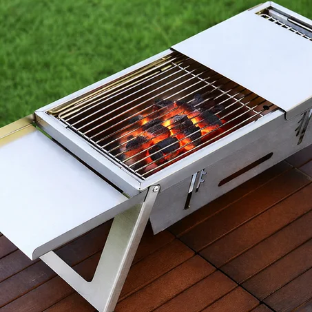 مدفئة وشواية في منتج واحد  مصنوعة من   الإينوكس  وقابلة للطي