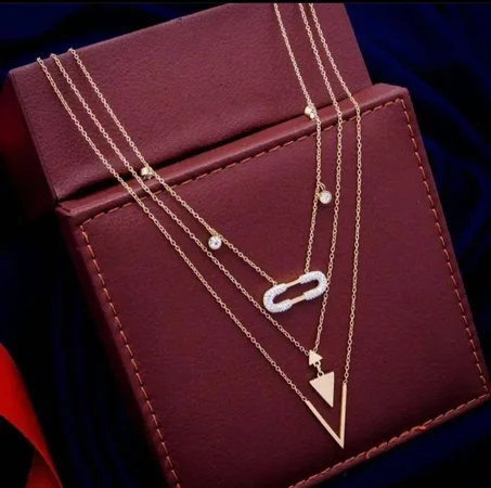 قلادة مكونة من 3 قطع