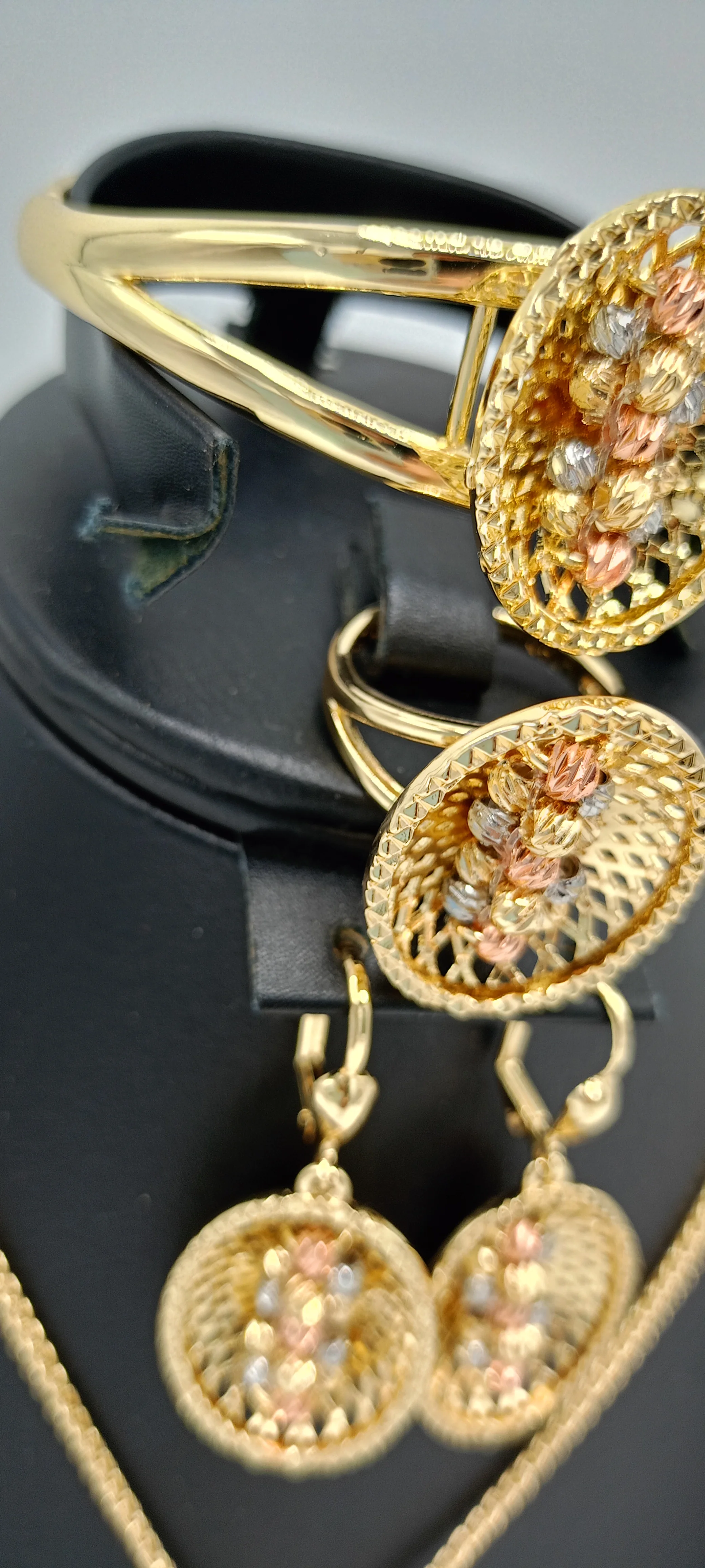 Majesté Orientale BM-18010-2512