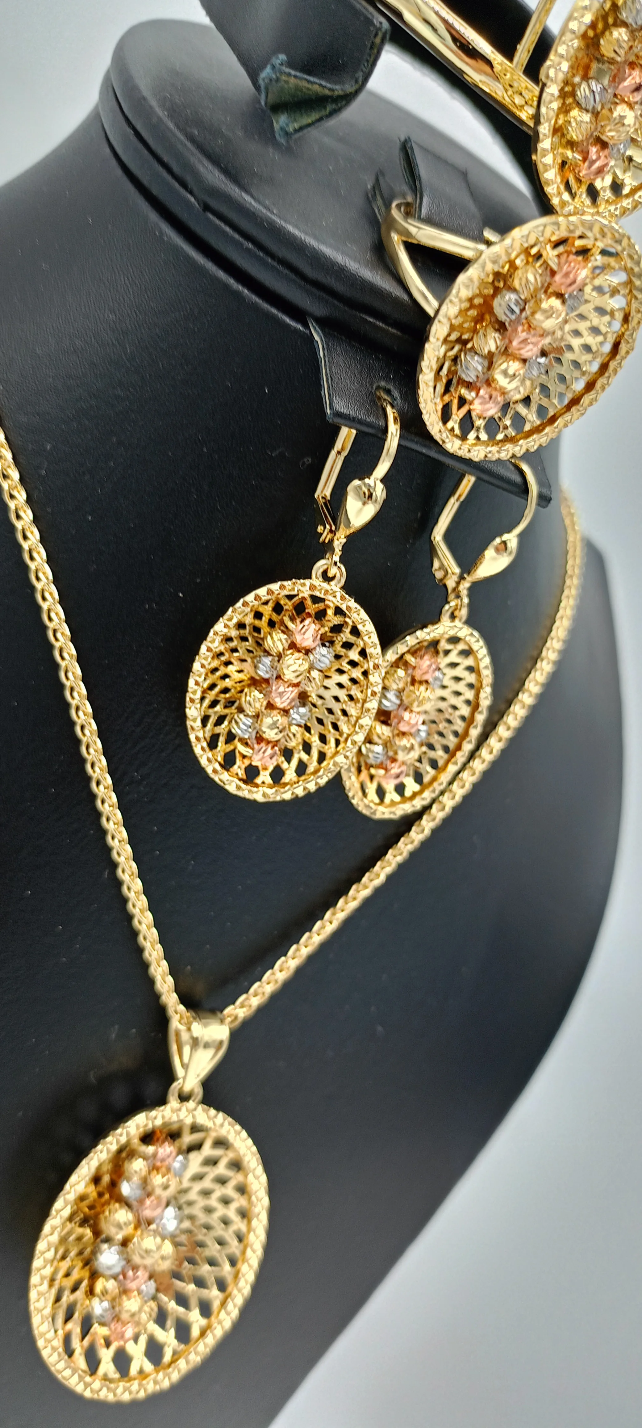 Majesté Orientale BM-18010-2512