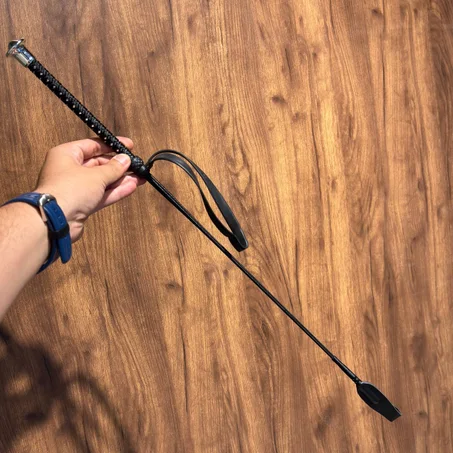 👉 سوط تدريب الحصان الاحترافي – Riding Crop (Premium Quality)
