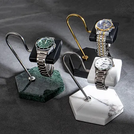 ساعات أنيقة